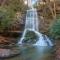 Fireside Retreat Hot Tub, Game Area, Fire Pit & Mountaintop Views! - بلاك ماونتن