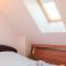 Pumpkin Spiced Suite with Free Gym Pass and Office Setup - Sófia