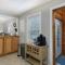 Charming Pet-Friendly Cottage Walkable to Town!