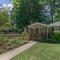 Charming Pet-Friendly Cottage Walkable to Town!