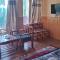 Zaltak Guest House and Hostel - Лех