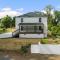 5BR 4B Huge Space with 2 Level Game Barn