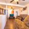 Huge Family - 5 bedroom sleeps 16 with private pool home