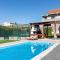Luxury villa with a swimming pool Split - 20334 - Solin