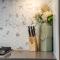 Three Tea House - Relaxed Living in Mile End