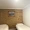 Western Heritage Motor Inn