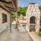 Likya House - Deniz ve Doğa Manzaralı, Havuzlu