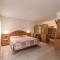 Hotel Job