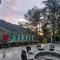Trekkers Lodge and Cafe