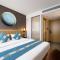 East Sacred Hotel - very close to the Drum tower And Nanluoguxiang Houhai Bar Very close to the bird's nest water cube - 北京