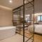 QOYA Hotel Curitiba, Curio Collection by Hilton - Curitiba