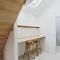 Luxury Cotswold Cottage with hot tub in Stow on the Wold!
