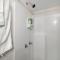 Comfortable private room in Tampa: Villa Romantic.