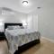 Comfortable private room in Tampa: The Wanderlust