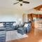 Hawaiian Retreat with Ocean Views in Captain Cook!