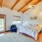 Hawaiian Retreat with Ocean Views in Captain Cook!