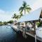 Palmyra House - Luxury Private Waterfront Home with Sunset Views 5 BDRM 3 BTH - Marathon