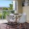 Shell Shores -Apartment with balcony, Sea views and private parking - Jeffreys Bay