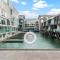 Marina Luxe Retreat w Carpark-Pool-Spa-Gym-Sauna