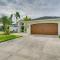 Florida Getaway with Heated Pool, Bar and Fire Table! - Cape Coral