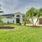 Florida Getaway with Heated Pool, Bar and Fire Table! - Cape Coral