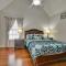 High Point Vacation Rental with Private Deck! - هاي بوينت