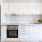 Penthouse - Sea Views & 5min to Beach - Fast WiFi - AC