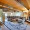 Quaint Big Bear Home with Hot Tub 4 Mi to Skiing!