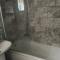 Luton Home near Airport Private & Shared Bathroom Option - 卢顿