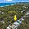 11 Esprit Drive - Rainbow Shores. Swimming Pool - Wifi - Walk to beach