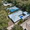 11 Esprit Drive - Rainbow Shores. Swimming Pool - Wifi - Walk to beach