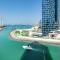 Unbeatable Price Luxe 1BR in Prime Location by Deluxe Holiday Homes - Dubaj