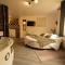 Appartement jacuzzi Gold&Night - 阿夫尔和伊通韦尔讷伊