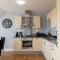 Cotels The Millhouse Corporate Apartments - PRIVATE APARTMENT BUILDINGS - GATED ENTRANCE - PARKING - WORK DESK