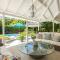 Lonetrees - Large Luxury Private Villa w Pool - Saint James