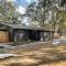 *Newly Renovated Home* Fire Pit BBQ & Games - Gainesville