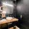 LInterdit Suite Luxe Romantique Spa Balneo Sauna Hammam