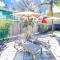 Plage 37 Orient Bay beach front with pool access