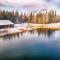 Lakefront Aviators Aurora Retreat - North Pole