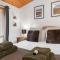 Bowness 45 - 2 bedroom Lake Windermere Lodge