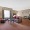 Best Western Plus Bradbury Inn and Suites