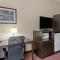 Best Western Plus Bradbury Inn and Suites - Waycross