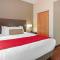 Best Western Plus Bradbury Inn and Suites - Waycross