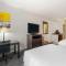 Comfort Inn & Suites Mundelein-Vernon Hills