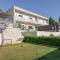 Amazing Home In Srinjine With 4 Bedrooms, Jacuzzi And Outdoor Swimming Pool - Srinjine