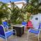 Beach Breeze Hideaway Villa - Голмс-Біч