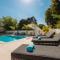 Marbella, Costabella - Beachfront Villa with Heated Pool