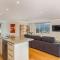 Mayhill Views space and style - Lenah Valley