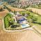 Farmhouse with swimming pool surrounded by greenery just 20 minutes from Arezzo - Castiglion Fibocchi