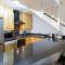 Family Home - Sleeps 6 - 150m To Beach